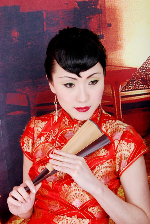 Alice Lee as the Dragon Lady Alice Lee as the Dragon Lady